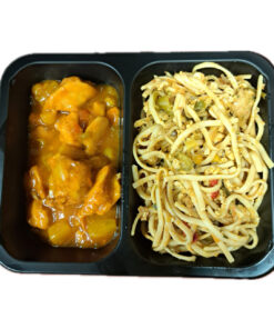 Kip in Oostersesaus met bami 400 gram